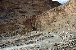 18 Bridge Over The Surakwat River Between Sarak And Kotaz On Trek To K2 North Face In China.jpg